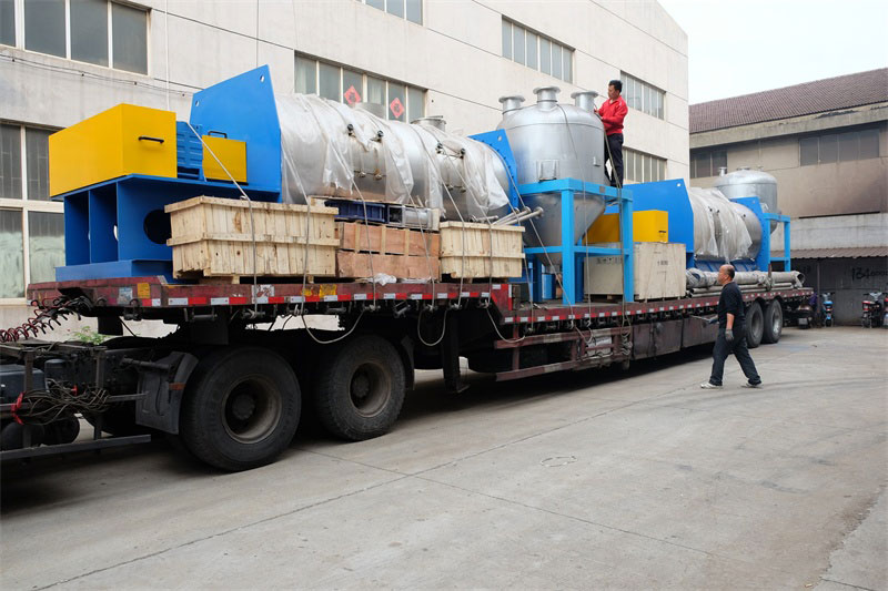 LDH-12000L、LDH-8000L犁刀混合機成套設(shè)備發(fā)往山東臨沂